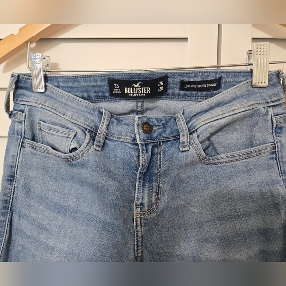 Hollister Womens Blue Jeans Suprr Skinny Low Rise Size 3S W26 L28 - Picture 5 of 16